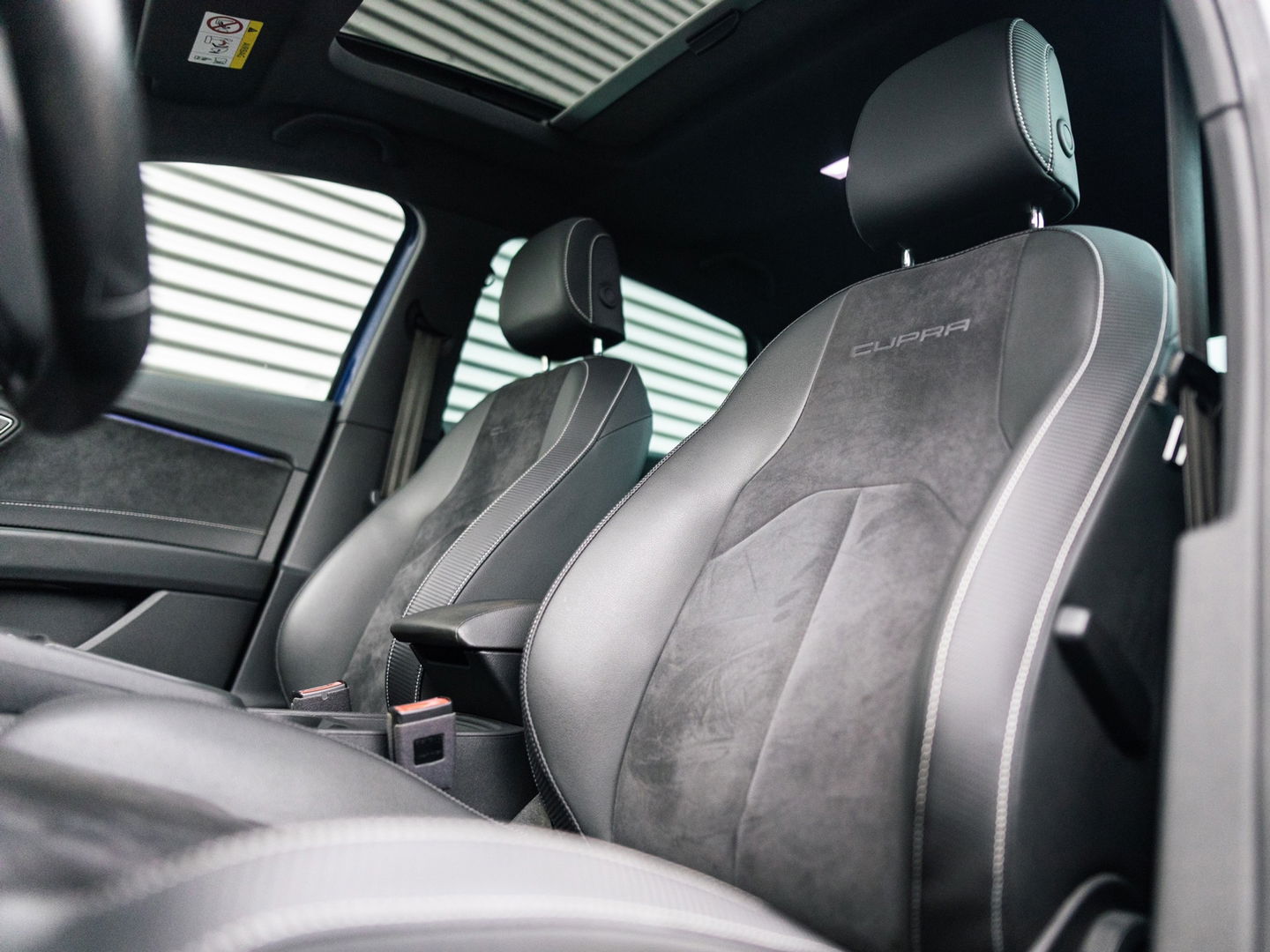 SEAT Leon 2.0 TSI CUPRA 300 PANO BEATS VIRTUAL KEYLESS