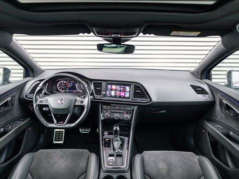SEAT Leon 2.0 TSI CUPRA 300 PANO BEATS VIRTUAL KEYLESS