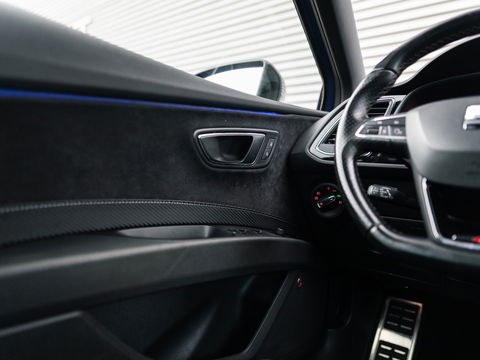 SEAT Leon 2.0 TSI CUPRA 300 PANO BEATS VIRTUAL KEYLESS