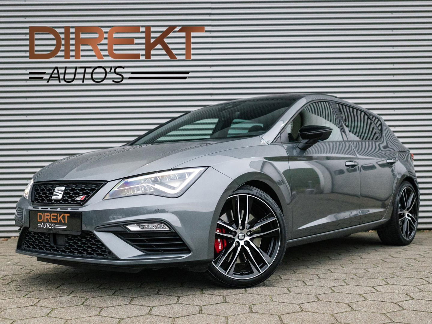 SEAT Leon 2.0 TSI CUPRA 300 PANO SCHAAL VIRTUAL KEYLESS DAB