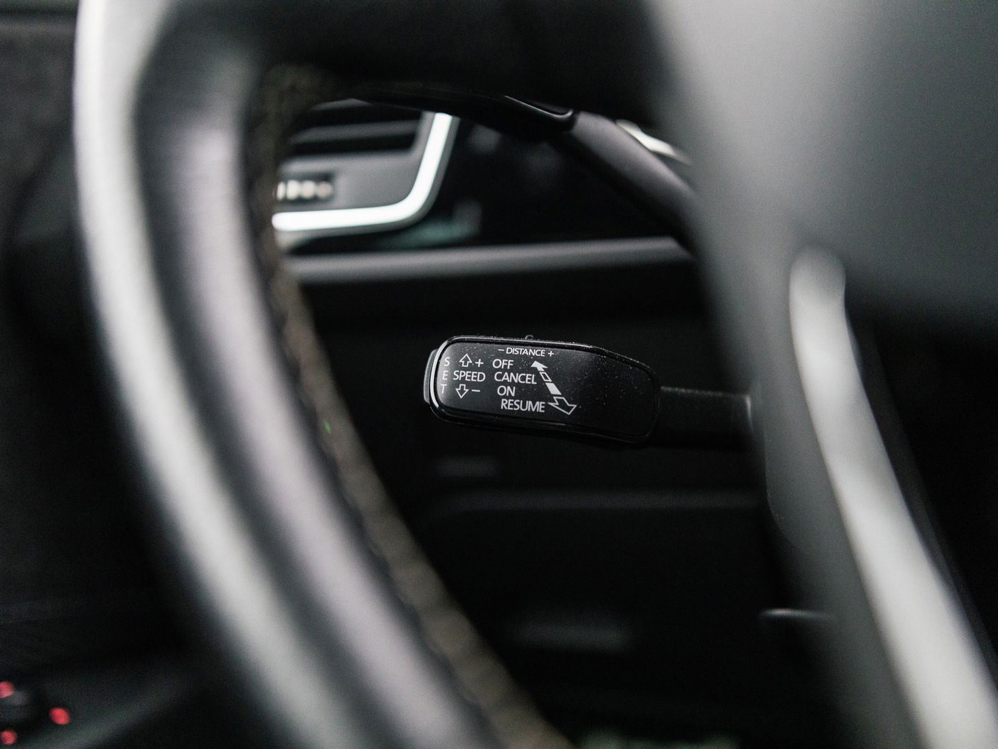 SEAT Leon 2.0 TSI CUPRA 300 PANO SCHAAL VIRTUAL KEYLESS DAB