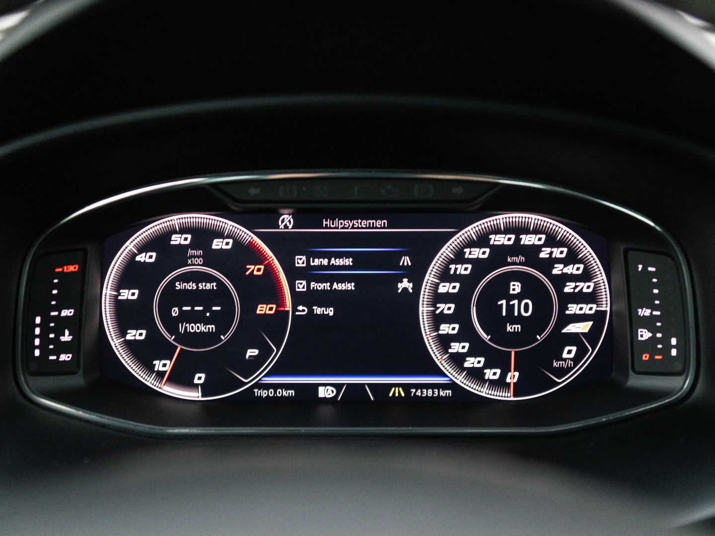 SEAT Leon 2.0 TSI CUPRA 300 PANO SCHAAL VIRTUAL KEYLESS DAB