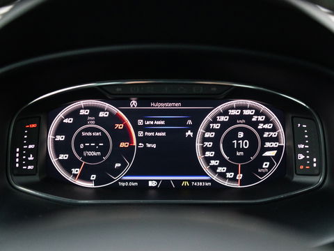 SEAT Leon 2.0 TSI CUPRA 300 PANO SCHAAL VIRTUAL KEYLESS DAB