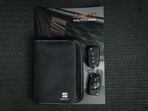 SEAT Leon 2.0 TSI CUPRA 300 PANO SCHAAL VIRTUAL KEYLESS DAB