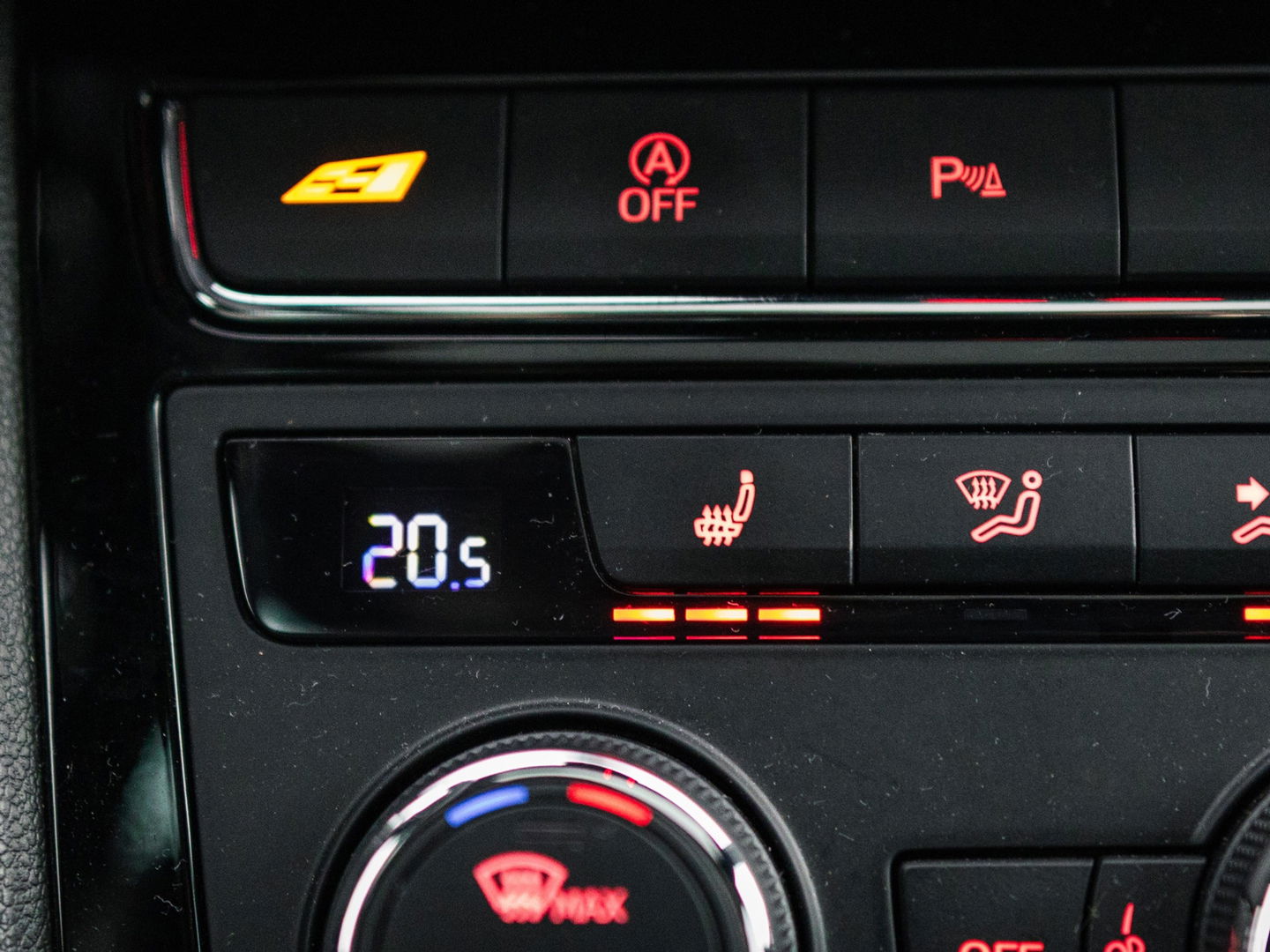 SEAT Leon 2.0 TSI CUPRA 300 PANO SCHAAL VIRTUAL KEYLESS DAB