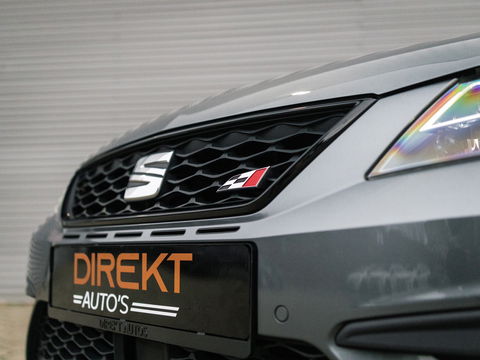 SEAT Leon 2.0 TSI CUPRA 300 PANO SCHAAL VIRTUAL KEYLESS DAB