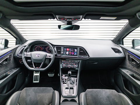 SEAT Leon 2.0 TSI CUPRA 300 PANO SCHAAL VIRTUAL KEYLESS DAB