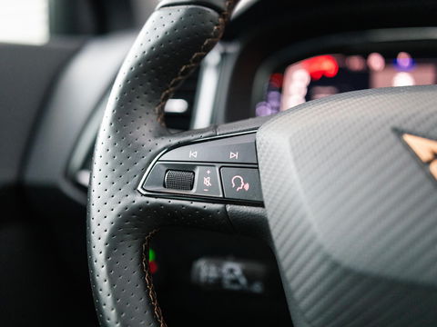 CUPRA Ateca 2.0 TSI 4DRIVE PANO BREMBO BEATS KEYLESS VIRTUAL