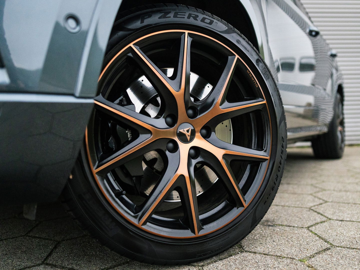 CUPRA Ateca 2.0 TSI 4DRIVE PANO BREMBO BEATS KEYLESS VIRTUAL