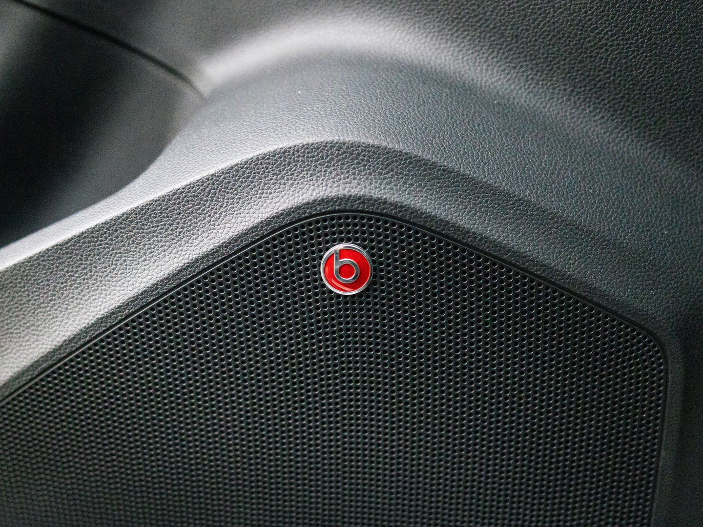 CUPRA Ateca 2.0 TSI 4DRIVE PANO BREMBO BEATS KEYLESS VIRTUAL