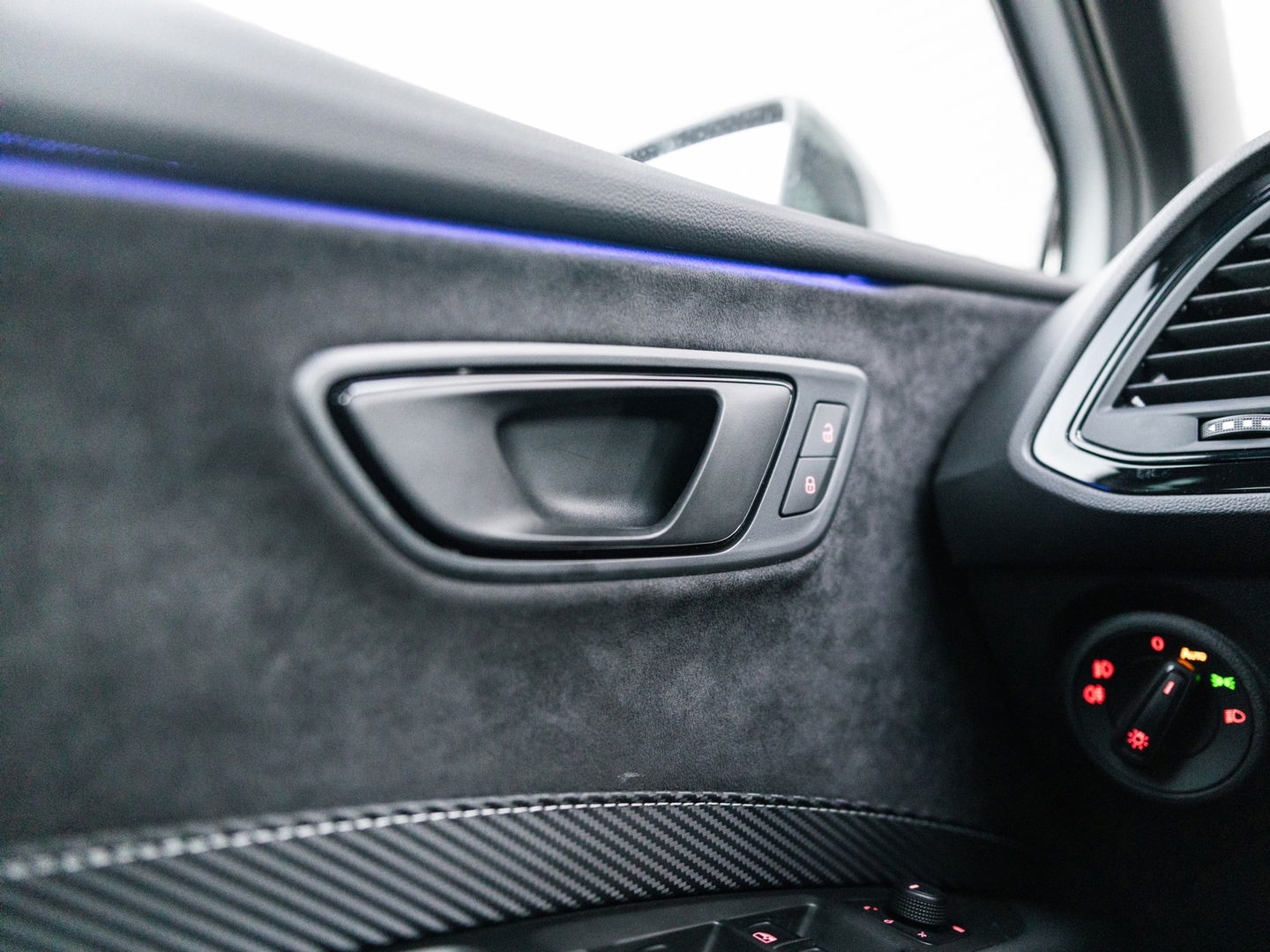 SEAT Leon 2.0 TSI CUPRA VIRTUAL BEATS KEYLESS CAMERA