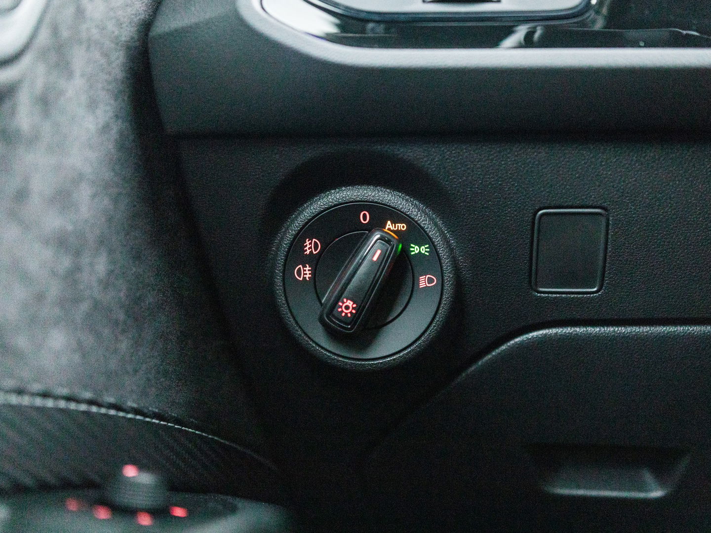 SEAT Leon 2.0 TSI CUPRA VIRTUAL BEATS KEYLESS CAMERA