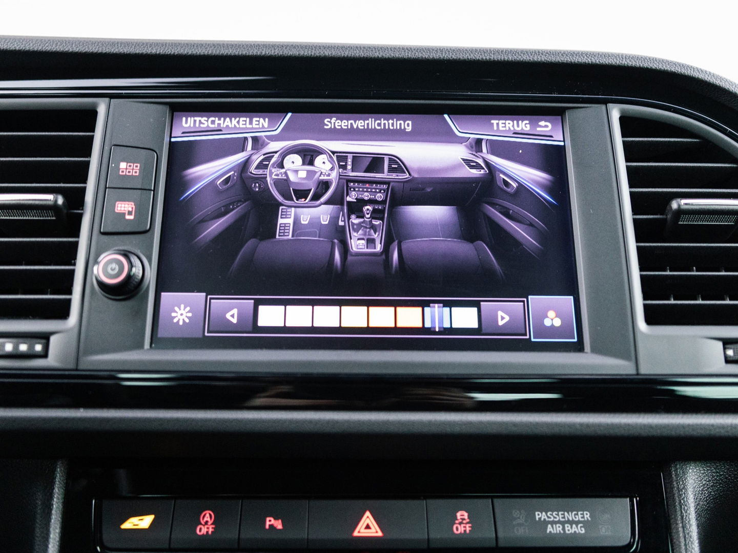 SEAT Leon 2.0 TSI CUPRA VIRTUAL BEATS KEYLESS CAMERA