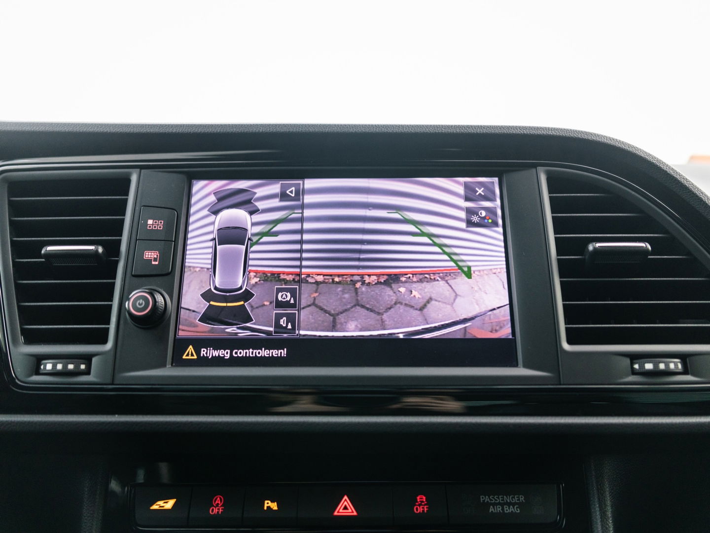 SEAT Leon 2.0 TSI CUPRA VIRTUAL BEATS KEYLESS CAMERA