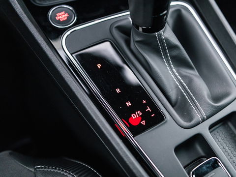 SEAT Leon 2.0 TSI CUPRA VIRTUAL BEATS KEYLESS CAMERA