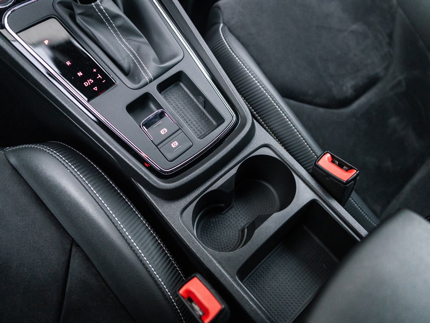 SEAT Leon 2.0 TSI CUPRA VIRTUAL BEATS KEYLESS CAMERA