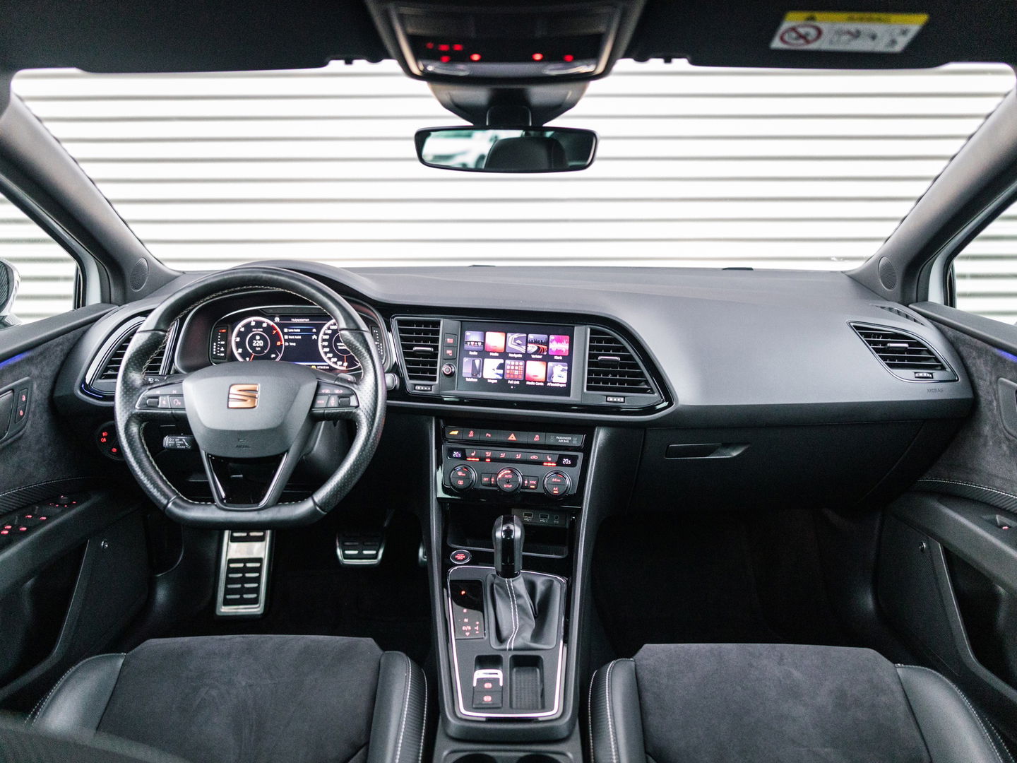 SEAT Leon 2.0 TSI CUPRA VIRTUAL BEATS KEYLESS CAMERA