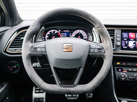 SEAT Leon ST 2.0 TSI CUPRA R 4DRIVE BLACK EDITION BREMBO