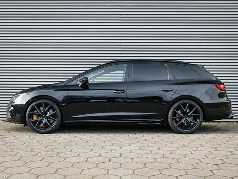 SEAT Leon ST 2.0 TSI CUPRA R 4DRIVE BLACK EDITION BREMBO