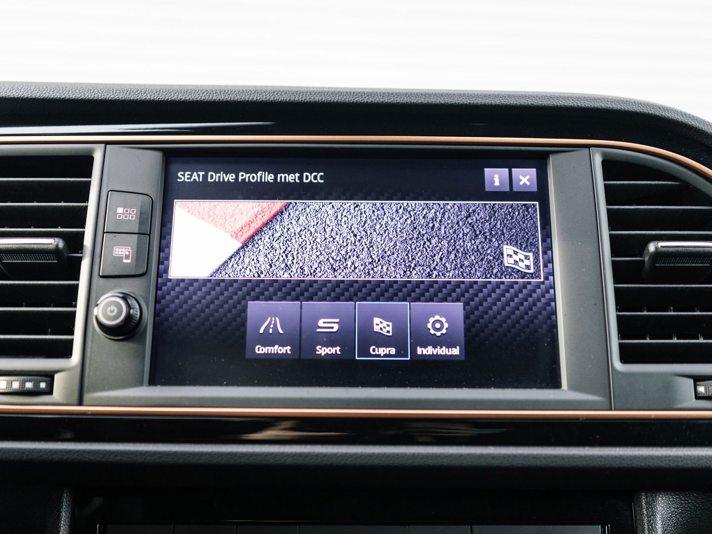 SEAT Leon ST 2.0 TSI CUPRA R 4DRIVE BLACK EDITION BREMBO