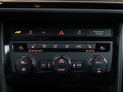 SEAT Leon ST 2.0 TSI CUPRA R 4DRIVE BLACK EDITION BREMBO