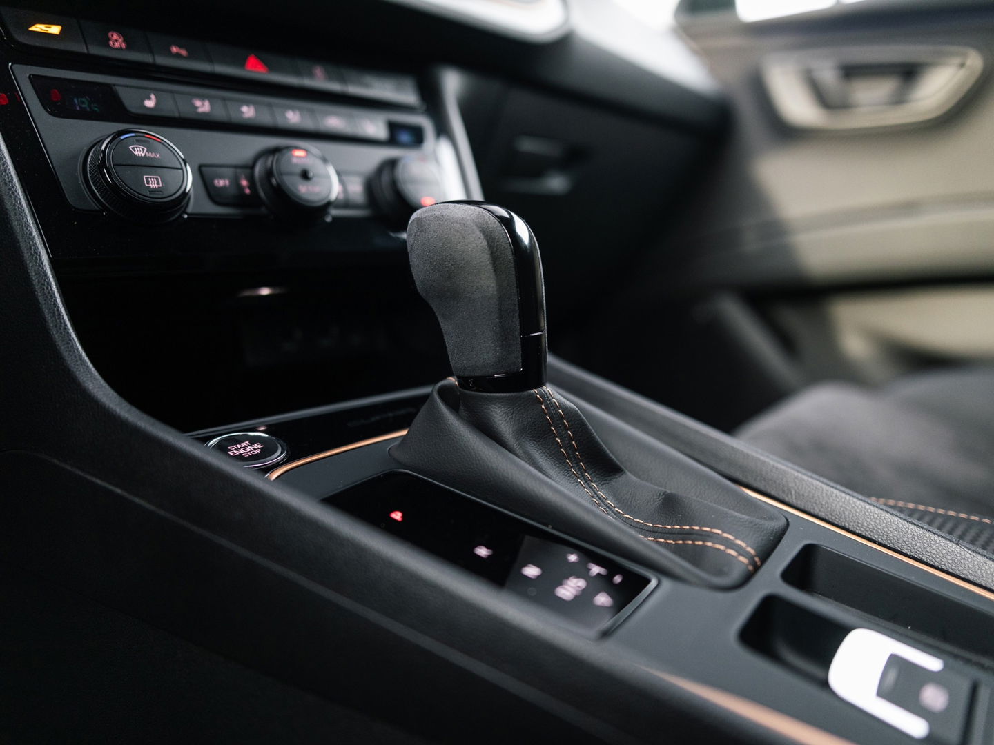 SEAT Leon ST 2.0 TSI CUPRA R 4DRIVE BLACK EDITION BREMBO