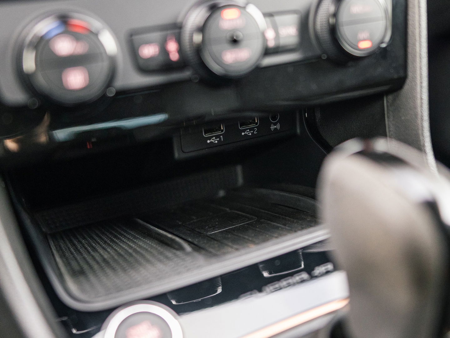 SEAT Leon ST 2.0 TSI CUPRA R 4DRIVE BLACK EDITION BREMBO