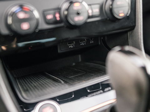 SEAT Leon ST 2.0 TSI CUPRA R 4DRIVE BLACK EDITION BREMBO