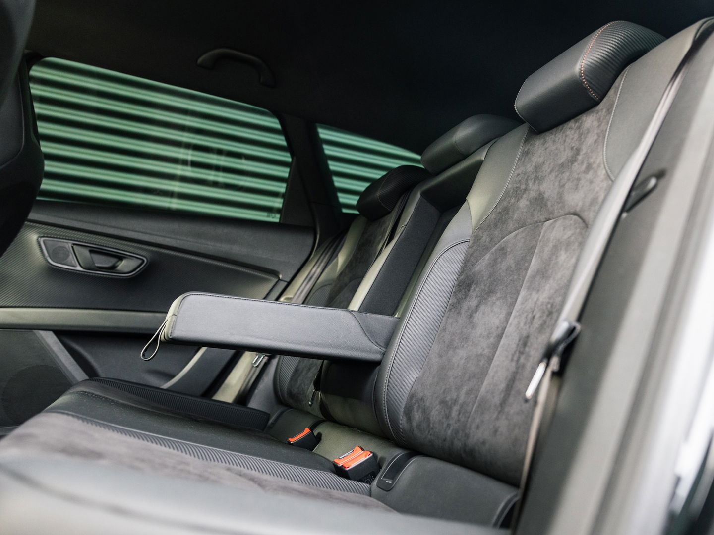 SEAT Leon ST 2.0 TSI CUPRA R 4DRIVE BLACK EDITION BREMBO