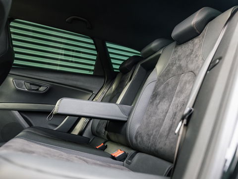 SEAT Leon ST 2.0 TSI CUPRA R 4DRIVE BLACK EDITION BREMBO