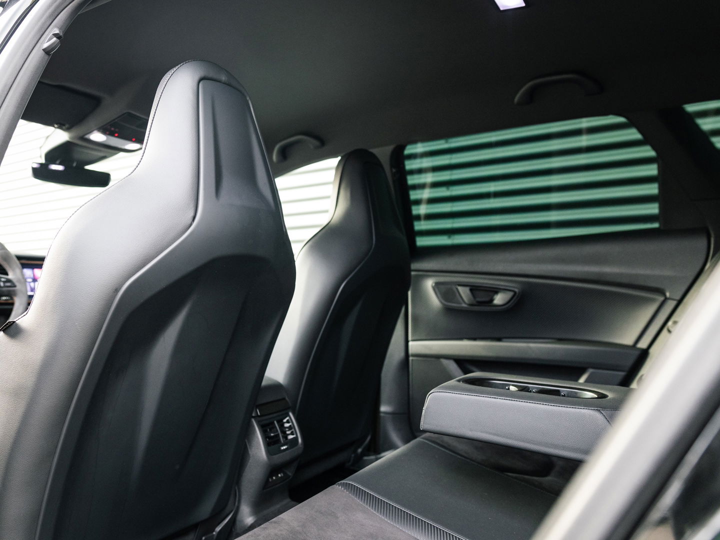 SEAT Leon ST 2.0 TSI CUPRA R 4DRIVE BLACK EDITION BREMBO