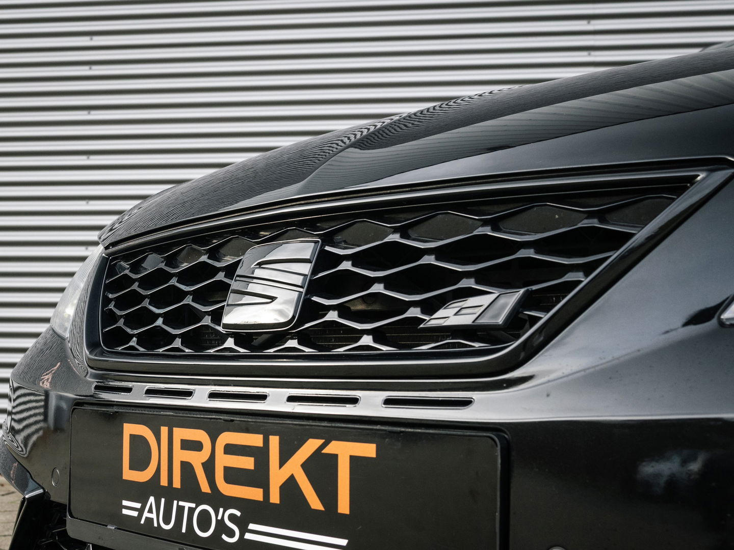 SEAT Leon ST 2.0 TSI CUPRA R 4DRIVE BLACK EDITION BREMBO