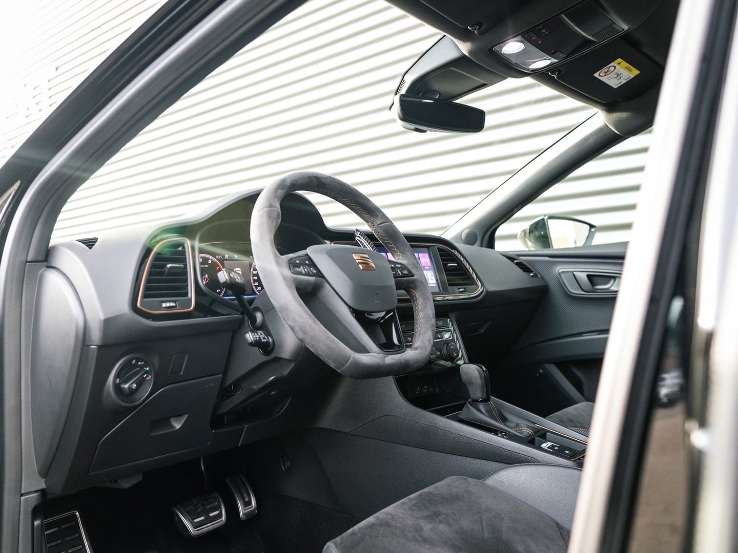 SEAT Leon ST 2.0 TSI CUPRA R 4DRIVE BLACK EDITION BREMBO