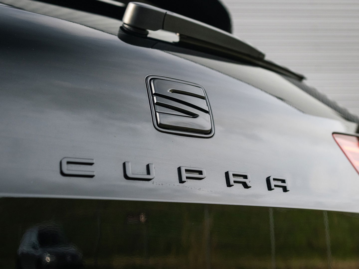 SEAT Leon ST 2.0 TSI CUPRA R 4DRIVE BLACK EDITION BREMBO