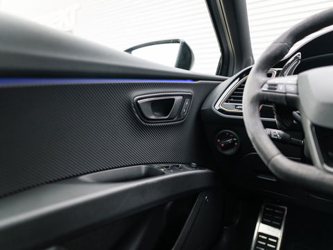 SEAT Leon ST 2.0 TSI CUPRA R 4DRIVE BLACK EDITION BREMBO