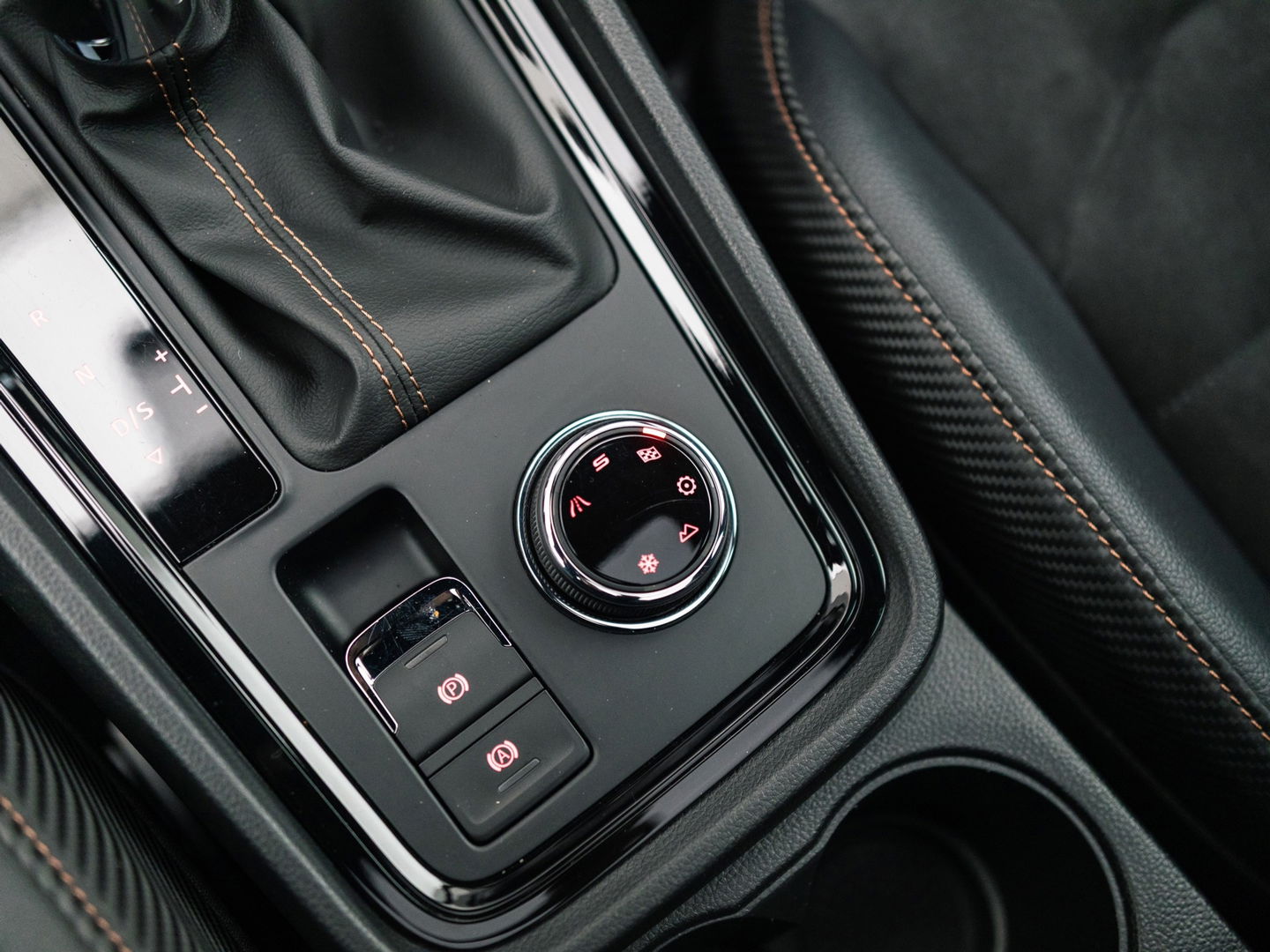 CUPRA Ateca 2.0 TSI 4DRIVE PANO BEATS 360 CAMERA TREKHAAK