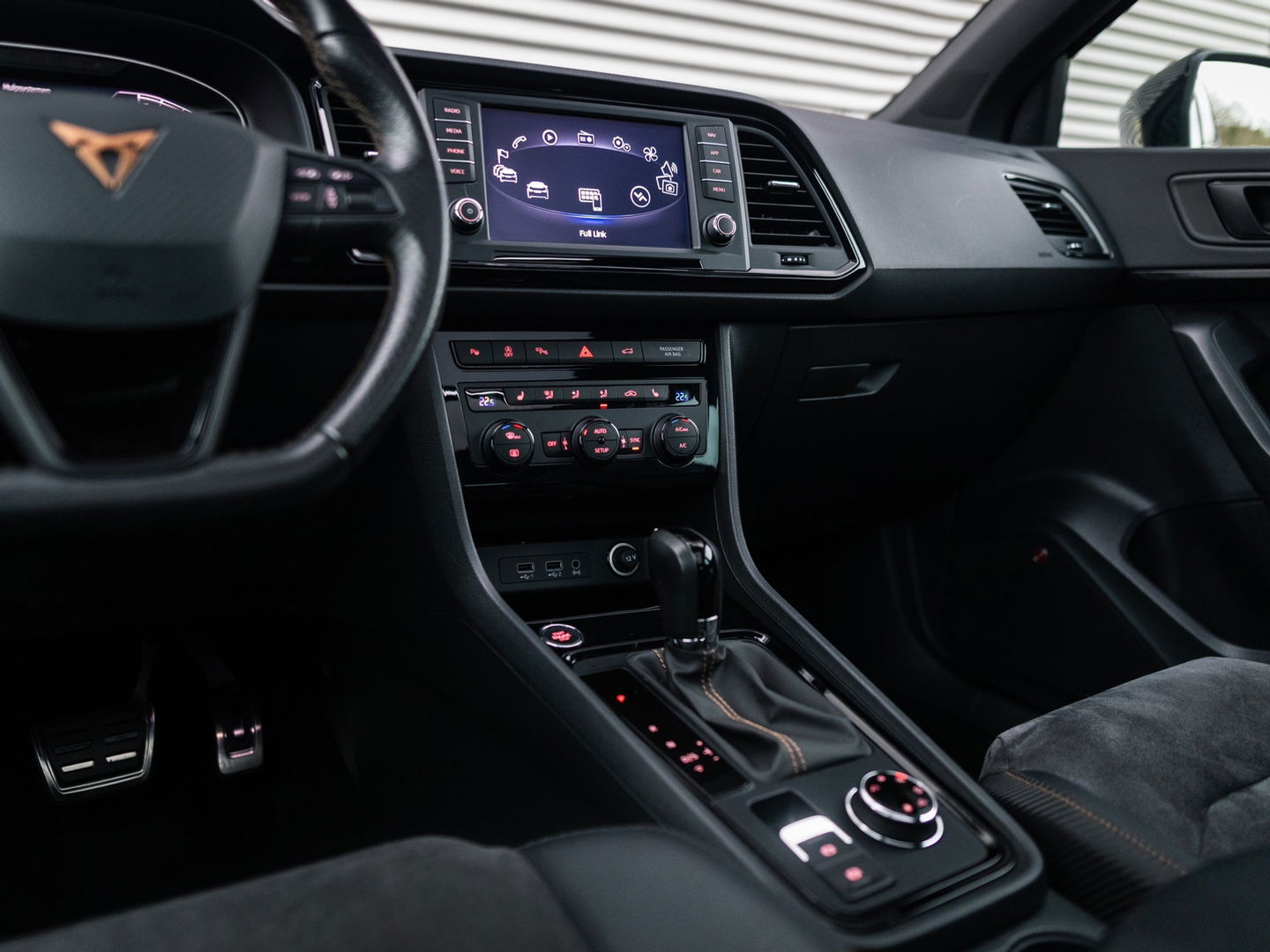 CUPRA Ateca 2.0 TSI 4DRIVE PANO BEATS 360 CAMERA TREKHAAK