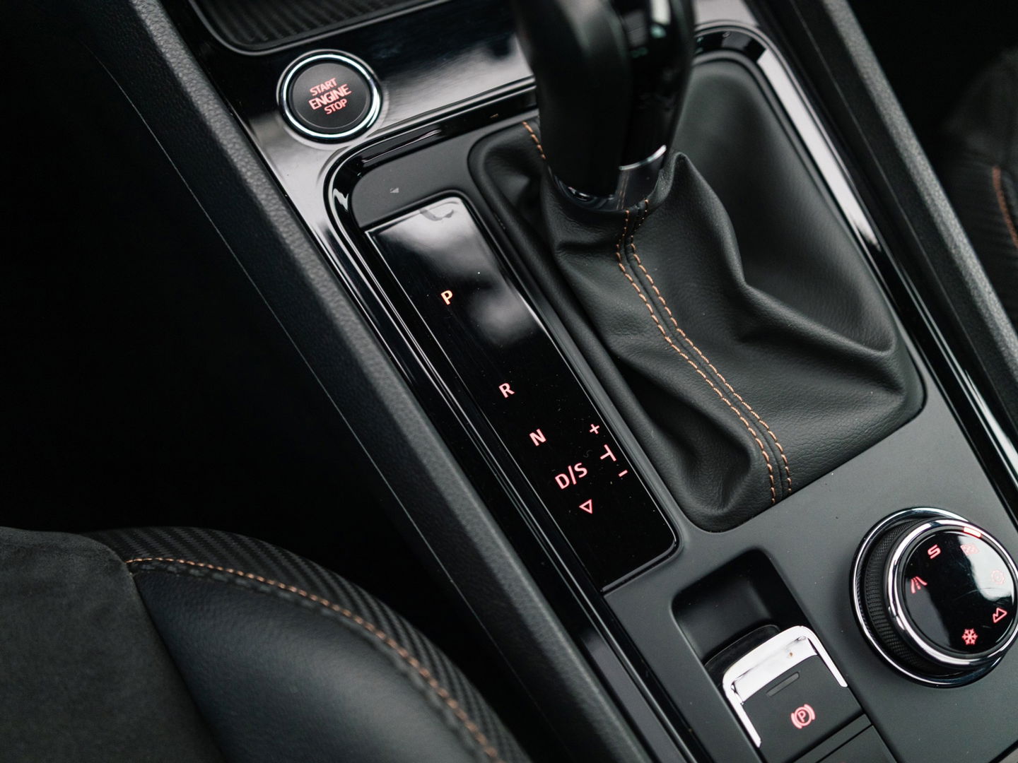 CUPRA Ateca 2.0 TSI 4DRIVE PANO BEATS 360 CAMERA TREKHAAK