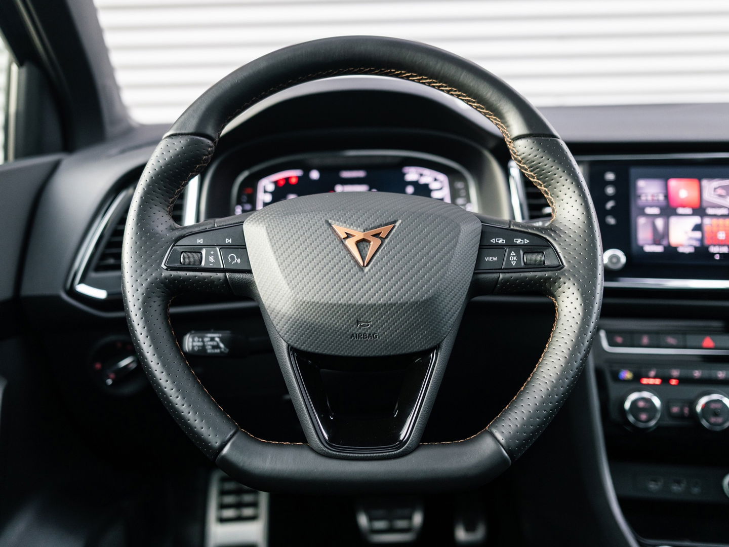 CUPRA Ateca 2.0 TSI 4DRIVE PANO BREMBO BEATS TREKHAAK CAMERA