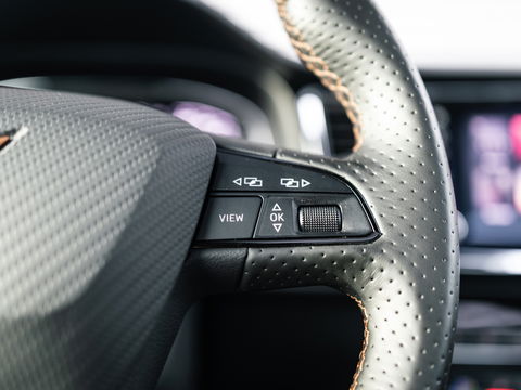 CUPRA Ateca 2.0 TSI 4DRIVE PANO BREMBO BEATS TREKHAAK CAMERA