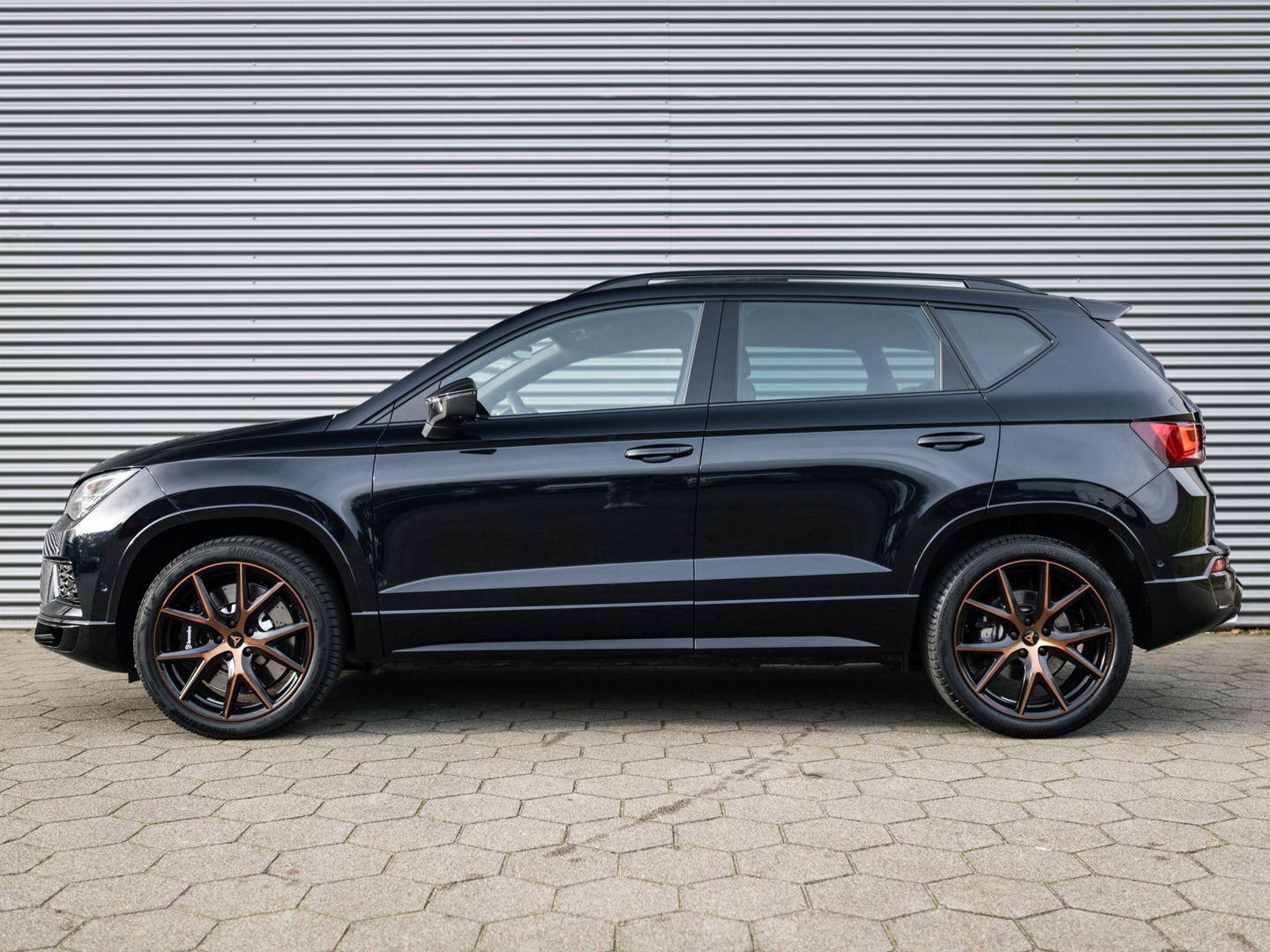 CUPRA Ateca 2.0 TSI 4DRIVE PANO BREMBO BEATS TREKHAAK CAMERA
