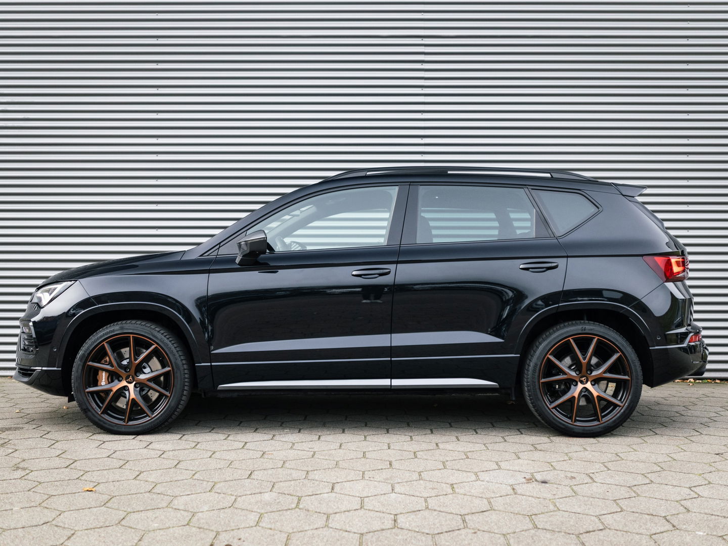 CUPRA Ateca 2.0 TSI 4DRIVE PANO BREMBO BEATS TREKHAAK CAMERA