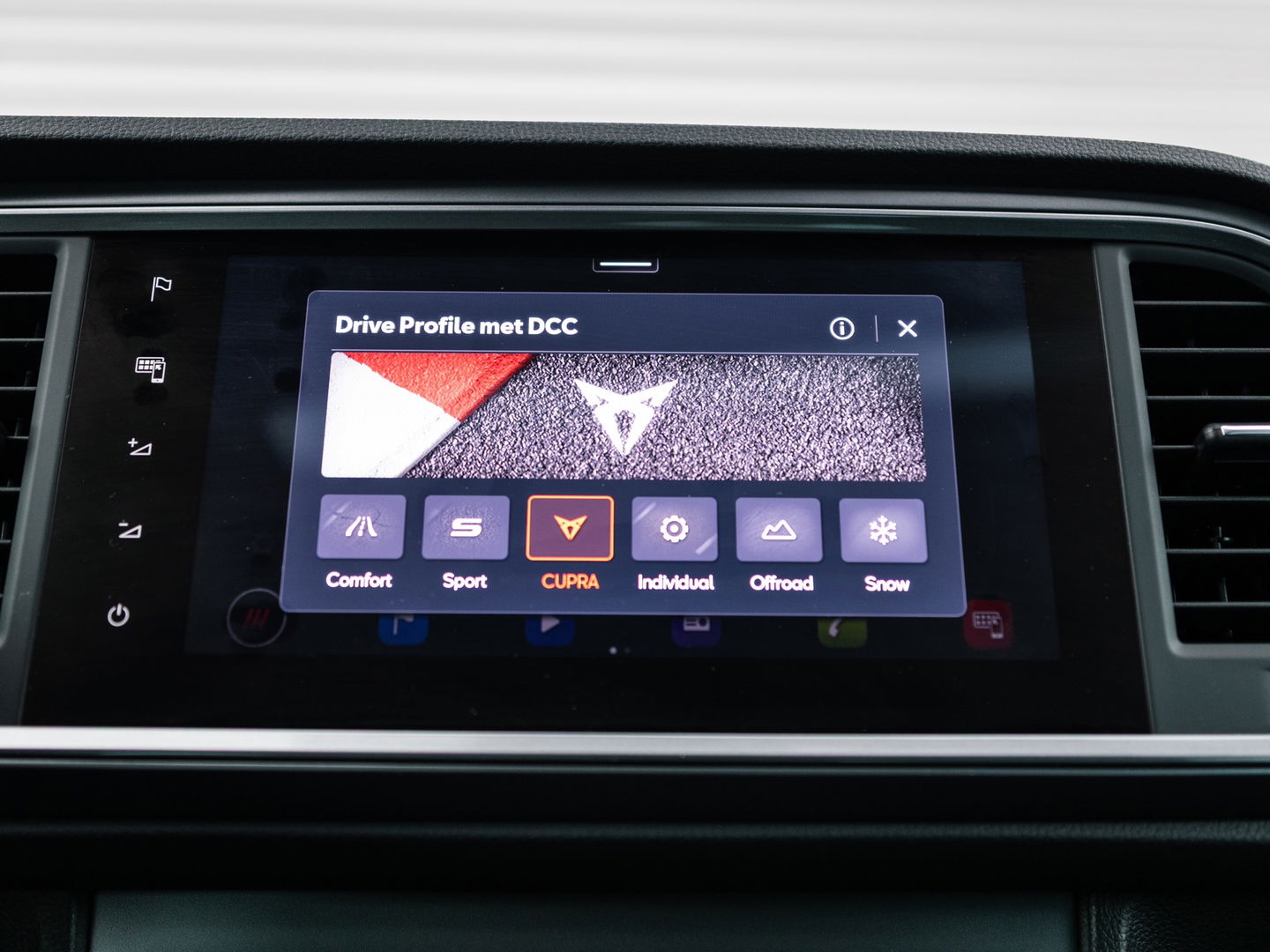 CUPRA Ateca 2.0 TSI 4DRIVE PANO BREMBO BEATS TREKHAAK CAMERA