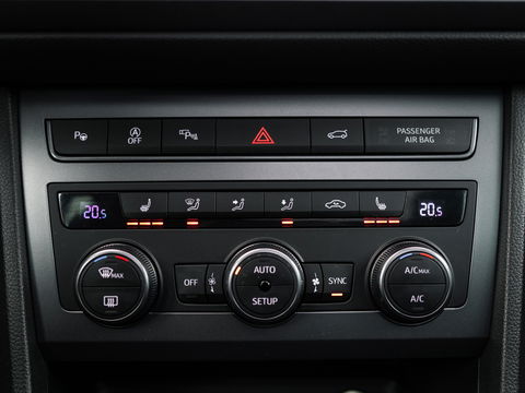 CUPRA Ateca 2.0 TSI 4DRIVE PANO BREMBO BEATS TREKHAAK CAMERA