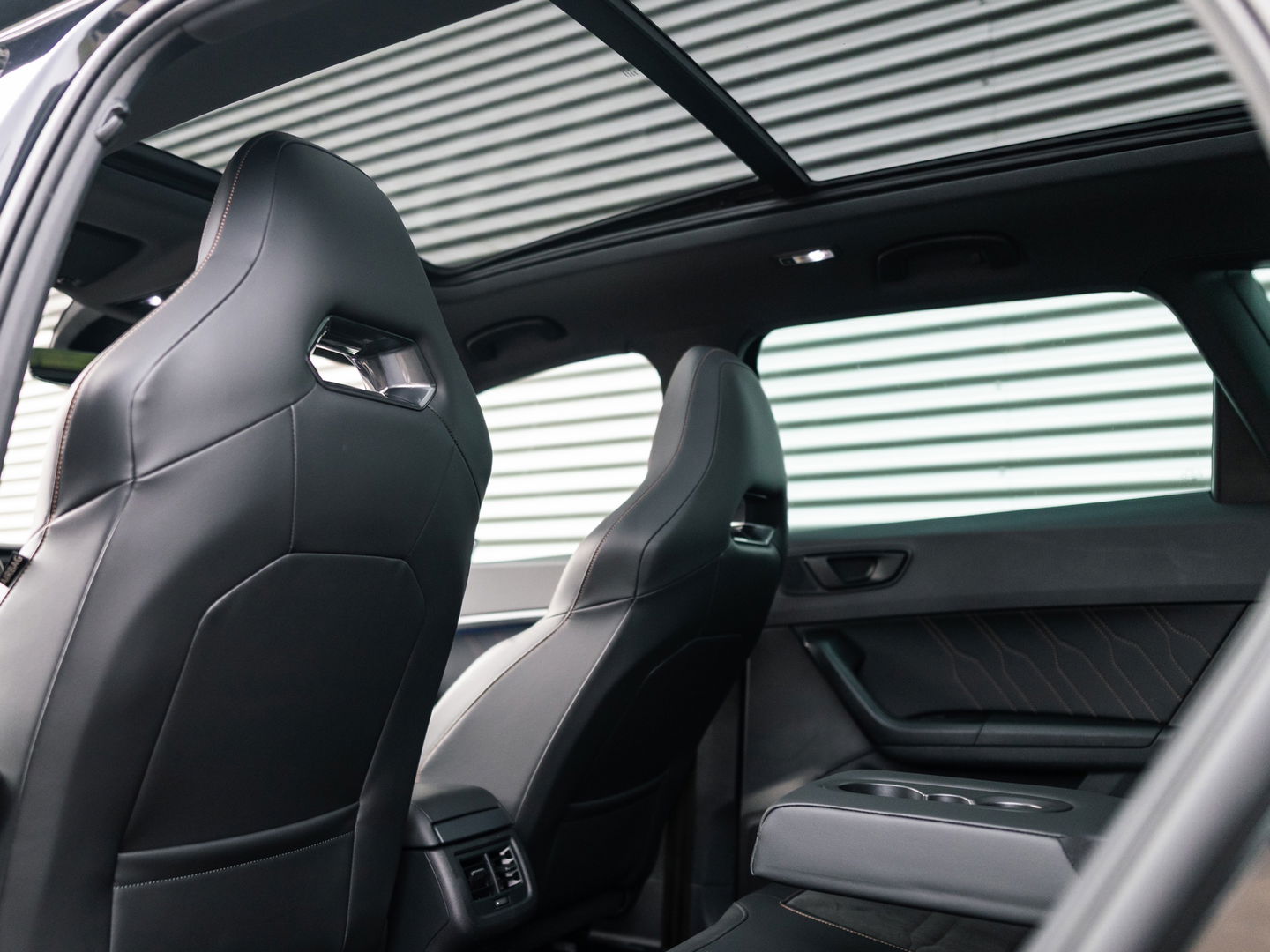 CUPRA Ateca 2.0 TSI 4DRIVE PANO BREMBO BEATS TREKHAAK CAMERA