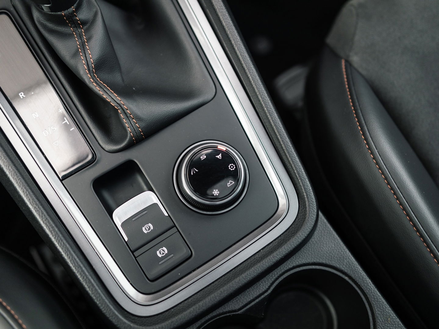 CUPRA Ateca 2.0 TSI 4DRIVE PANO BREMBO BEATS TREKHAAK CAMERA