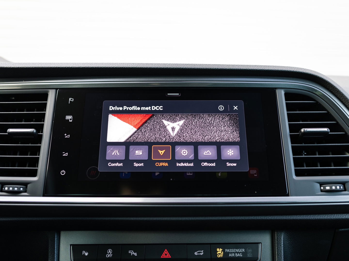 CUPRA Ateca 2.0 TSI 4DRIVE PANO BEATS 360 CAMERA SCHAALSTOELEN