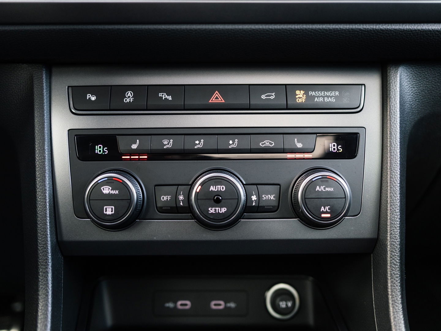 CUPRA Ateca 2.0 TSI 4DRIVE PANO BEATS 360 CAMERA SCHAALSTOELEN