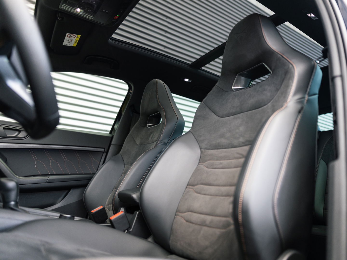 CUPRA Ateca 2.0 TSI 4DRIVE PANO BEATS 360 CAMERA SCHAALSTOELEN