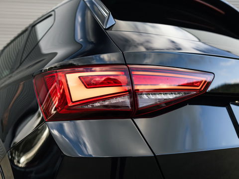 CUPRA Ateca 2.0 TSI 4DRIVE PANO BEATS 360 CAMERA SCHAALSTOELEN